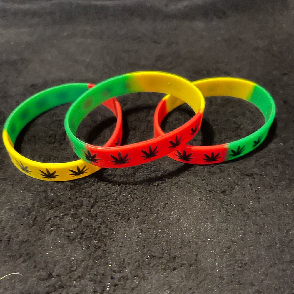 3Pcs 420 Silicone Wrist Bands  🇯🇲